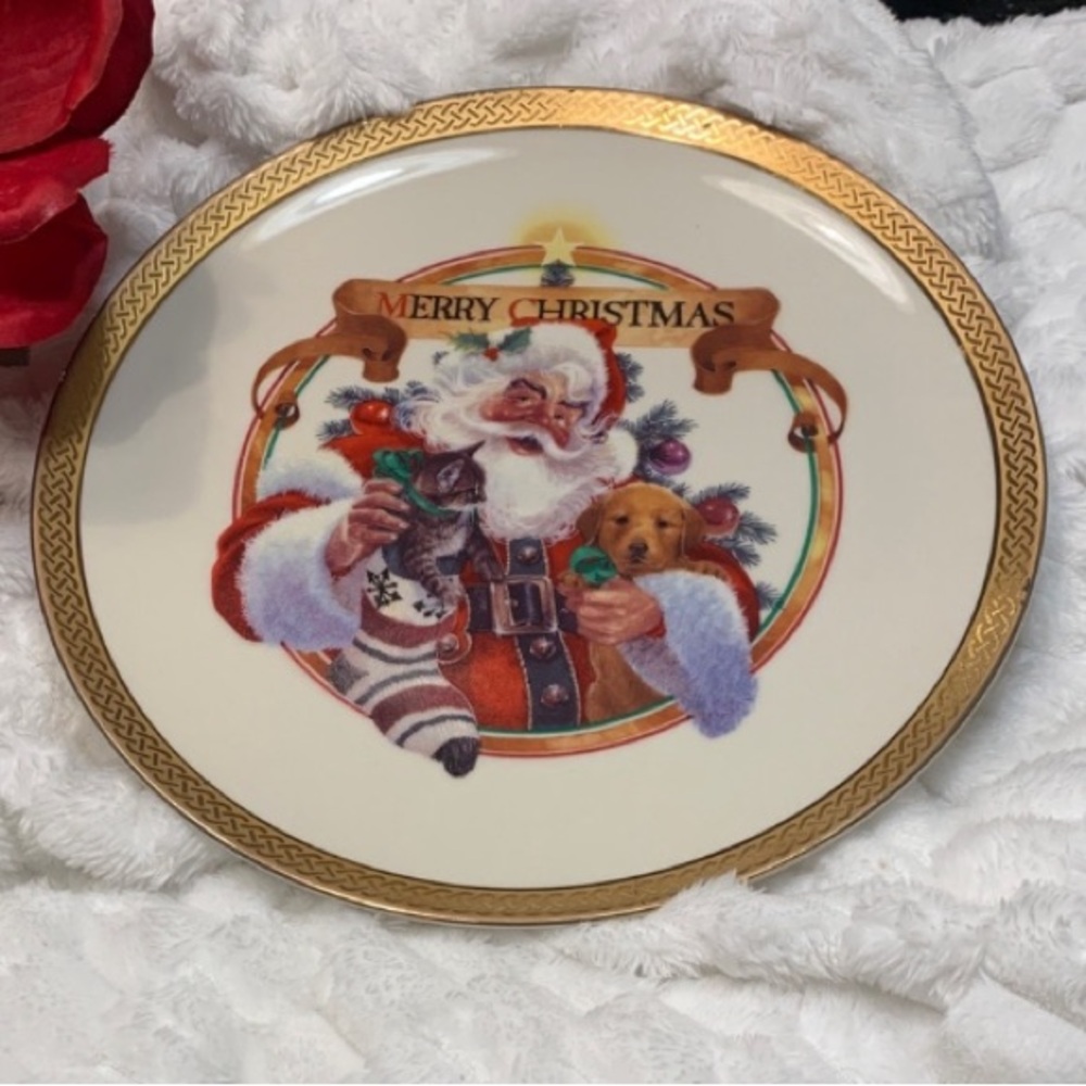 🌹VINTAGE “THE SANTA SERIES 1993” Robert Dorman Decorative Plate with Gold Trim